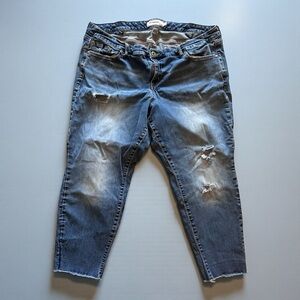 Torrid Distressed Ankle Jeans in Blue